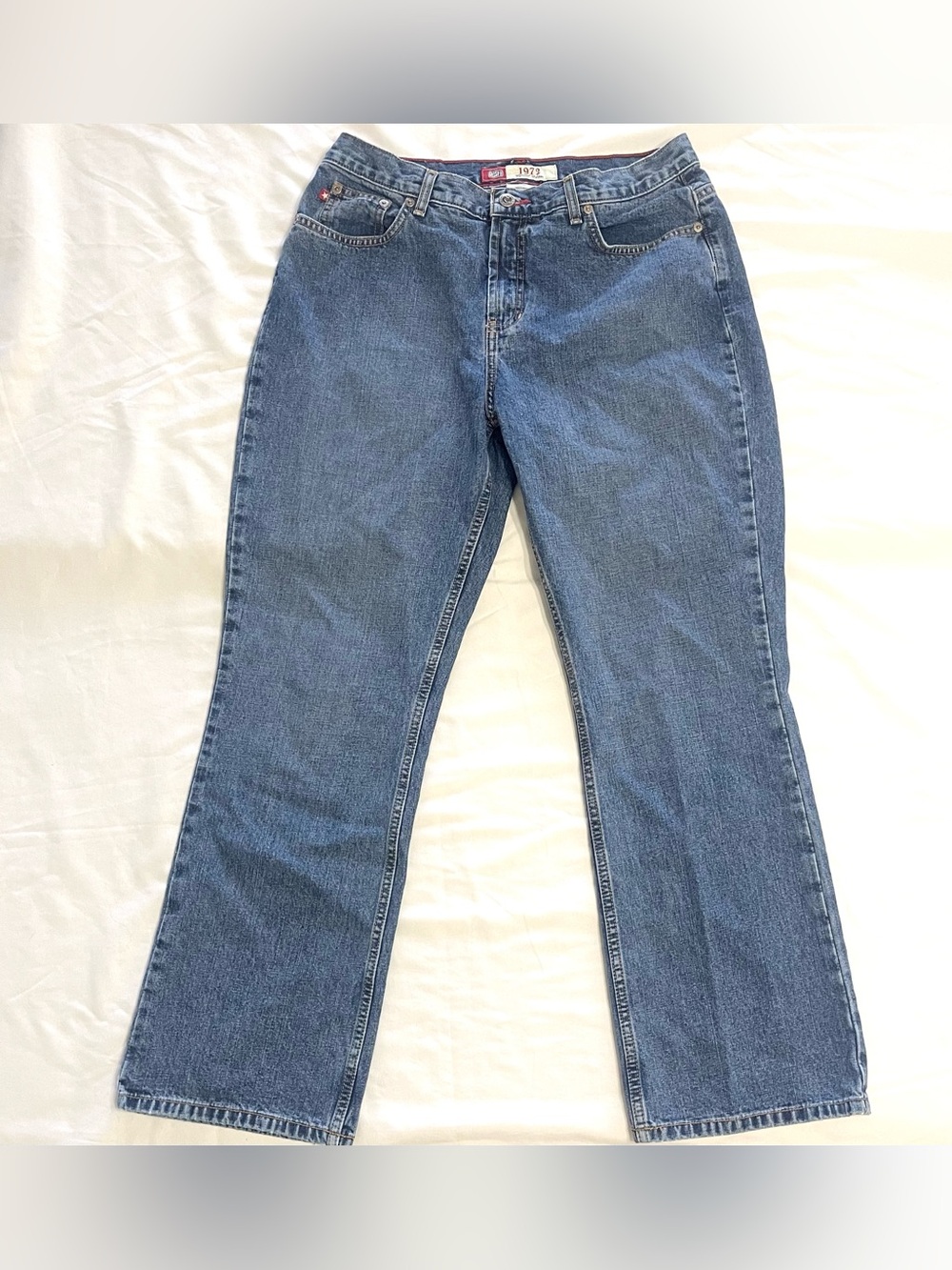 Retro 2000s Jeans by Faded Glory Women’s 14 Petite Short Straight Denim